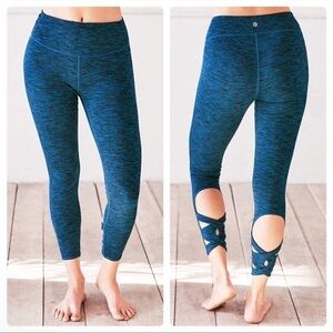 Manduka Cross Back Crop Leggings Yoga Activewear Teal Spacedye Size XS